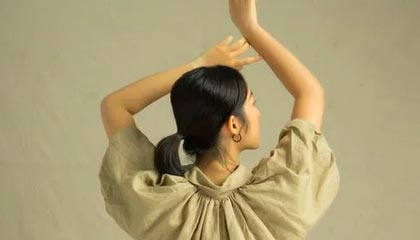 开云体育网页版入口-新星崛起！年轻球员在德甲赛场大放异彩，德甲球员年龄限制