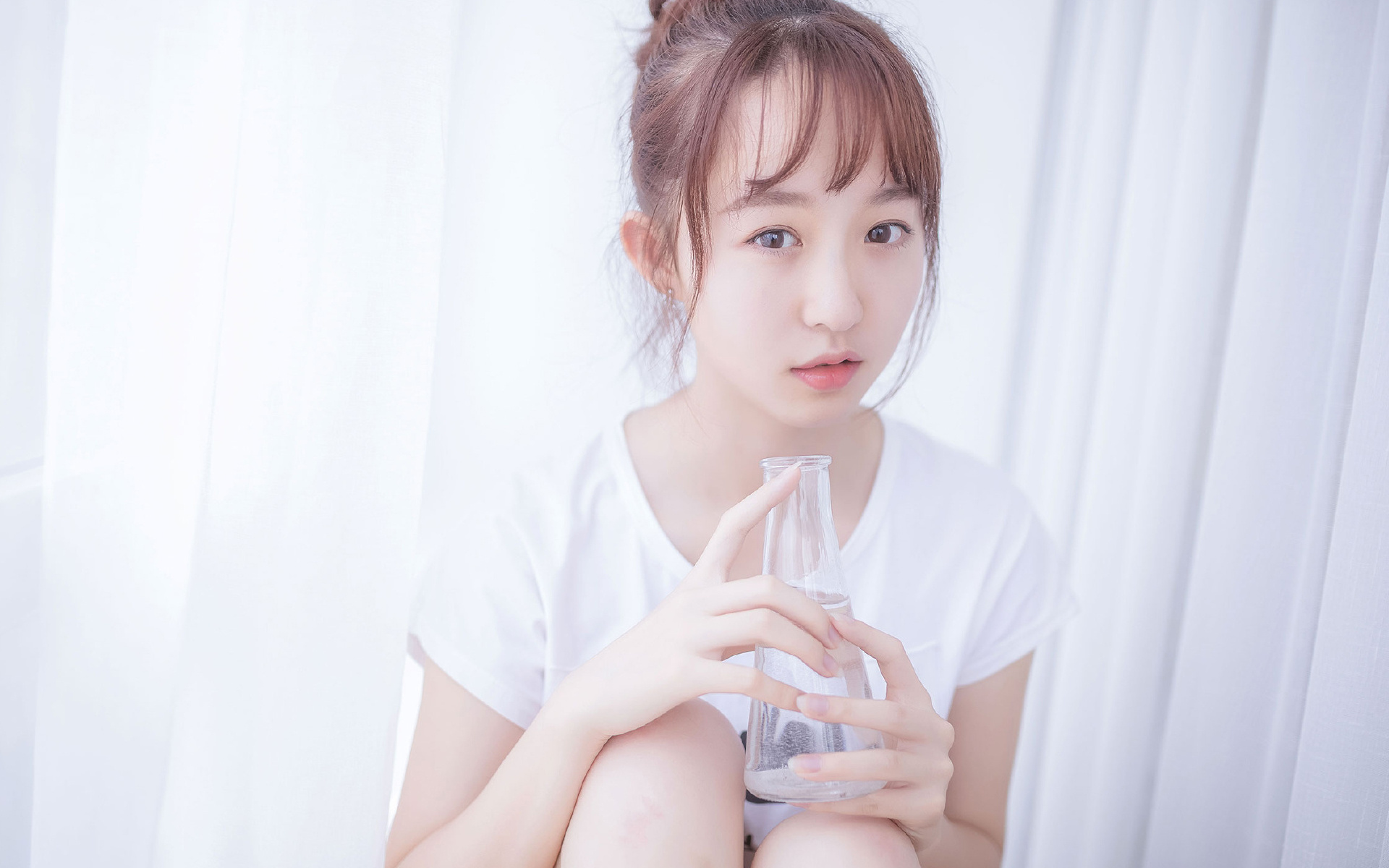 哥伦比亚女足队稳中求胜，稳操胜券，哥伦比亚足协