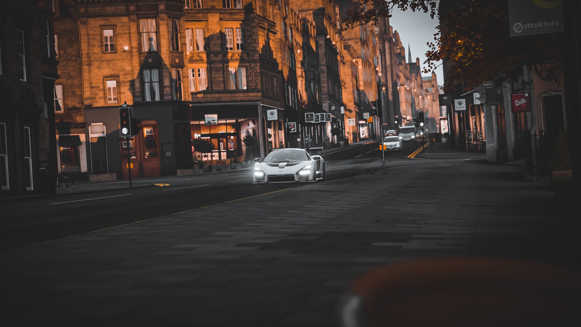 苏炳添出席新跑鞋发布活动担任嘉宾,苏炳添专属跑鞋